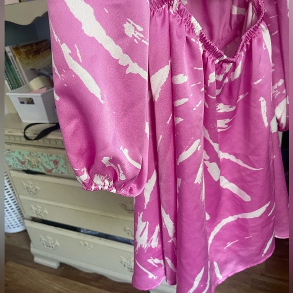 Satin Cut Out Dress💕 - Picture 15 of 15